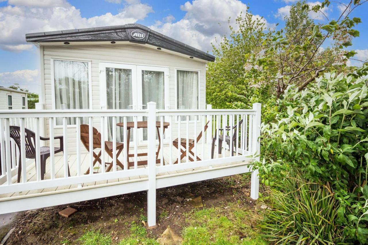 Hotel Beautiful 6 Berth Caravan With Decking At Southview Holiday Park Ref 33024O Skegness Esterno foto