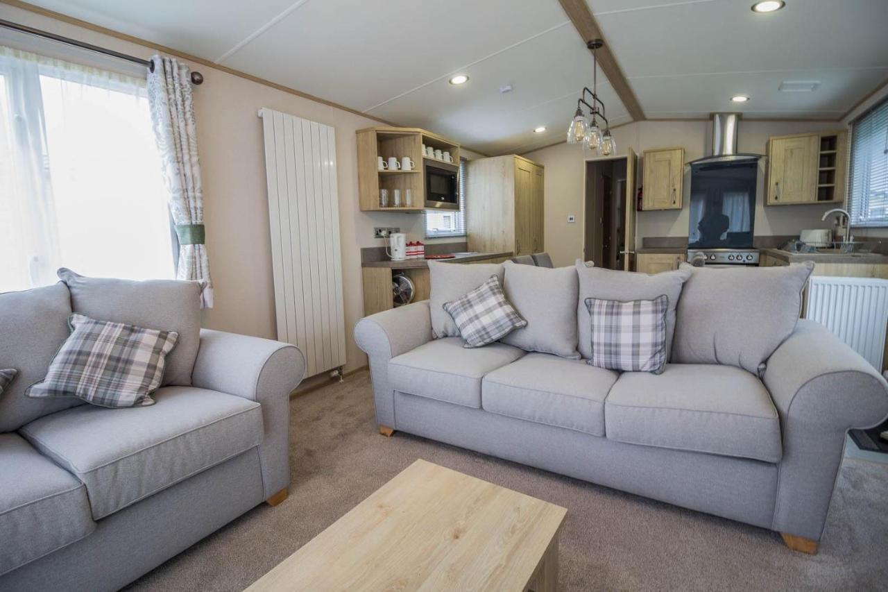 Hotel Beautiful 6 Berth Caravan With Decking At Southview Holiday Park Ref 33024O Skegness Esterno foto