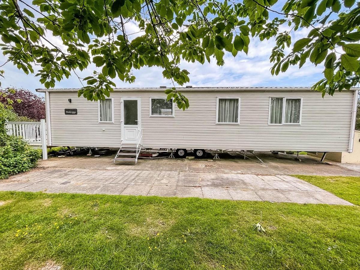 Hotel Beautiful 6 Berth Caravan With Decking At Southview Holiday Park Ref 33024O Skegness Esterno foto